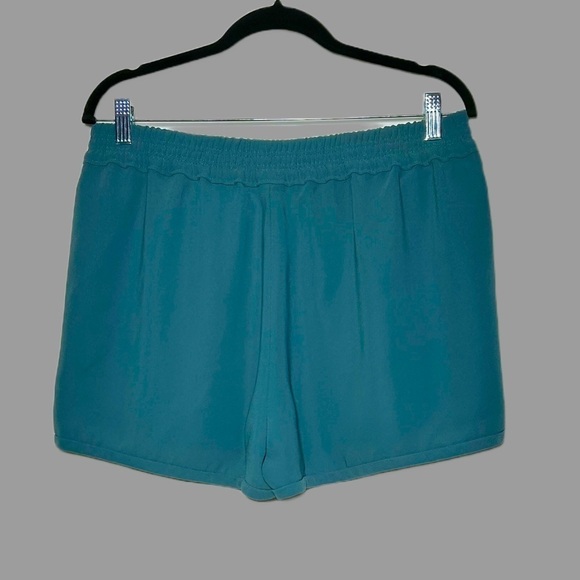 J. Crew Blue Gray High Rise Athletic Shorts with Elastic Waist, Pockets, L (12) - Picture 4 of 8